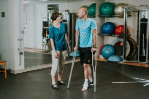 common ski injuries how to avoid
